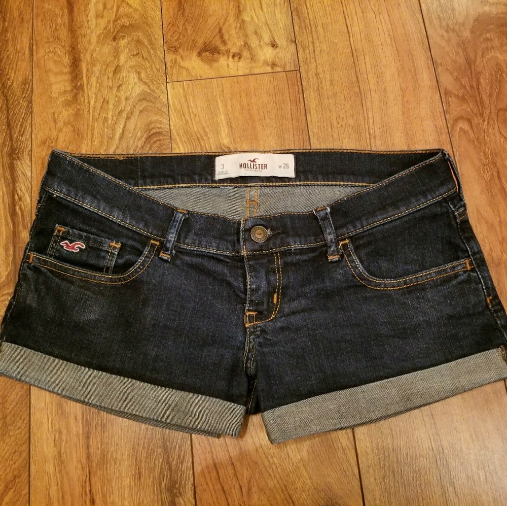 Juniors Size 3 (26)  Hollister Denim Shorts